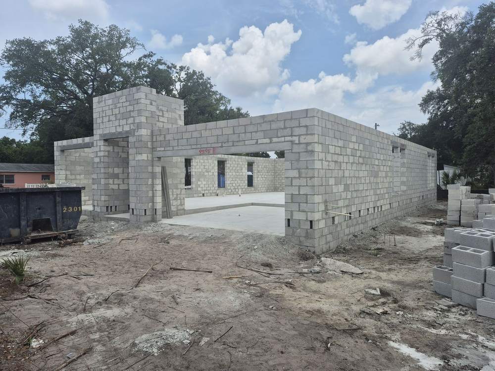 MMATGC CMU block work — Block walls with cast-crete lintels
