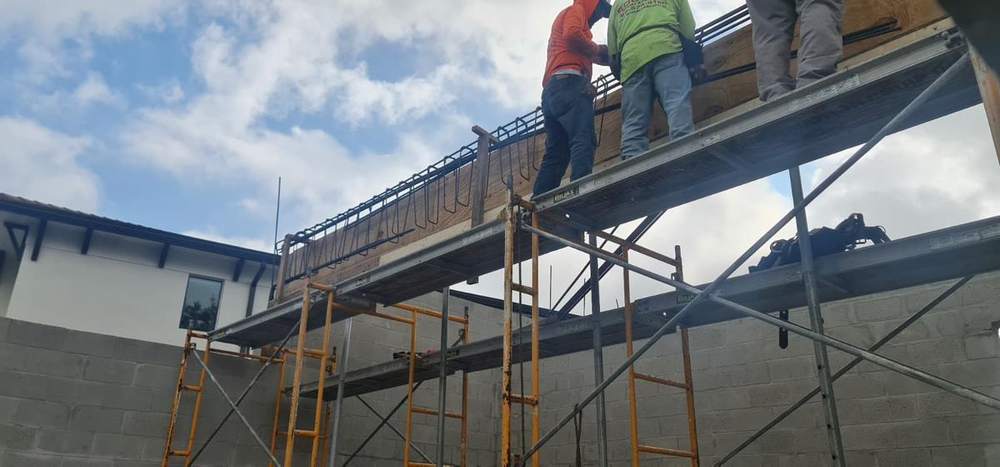 MMATGC concrete work — Tie-beam formwork on block wall
